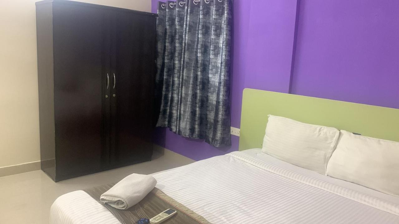 Homewood Suites Hyderabad Exterior photo
